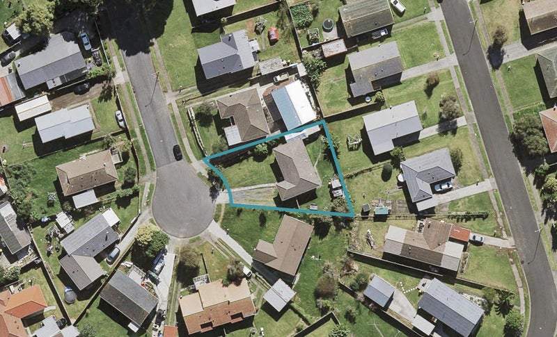 10 Chine Place, Favona, Auckland - Carousel 1