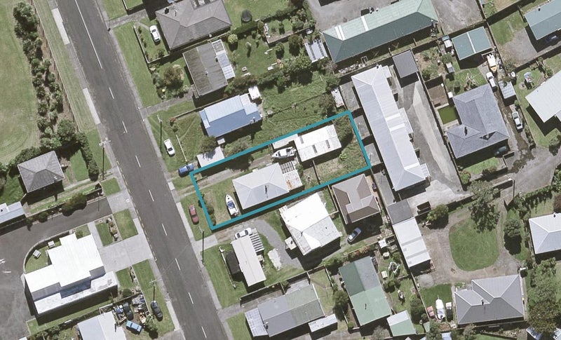 36 Paritutu Road, Spotswood, New Plymouth - Carousel 1