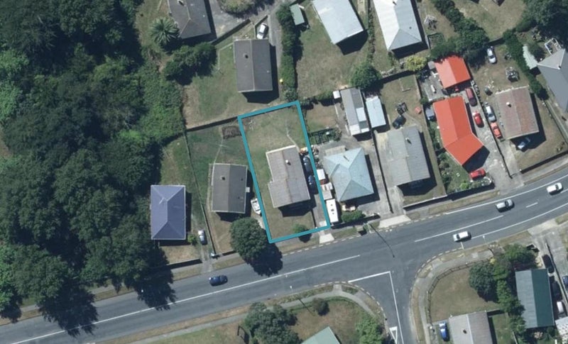 137 Warspite Avenue, Waitangirua, Porirua - Carousel 1