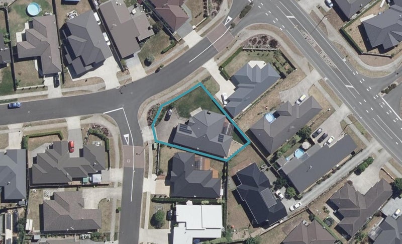 1 Ashwick Terrace, Huntington, Hamilton - Carousel 1