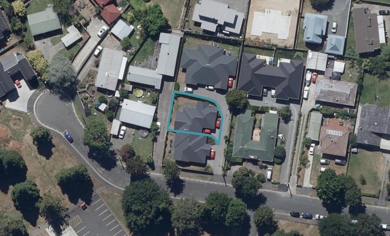 20B Sandleigh Road, Hamilton Lake, Hamilton - Carousel 1