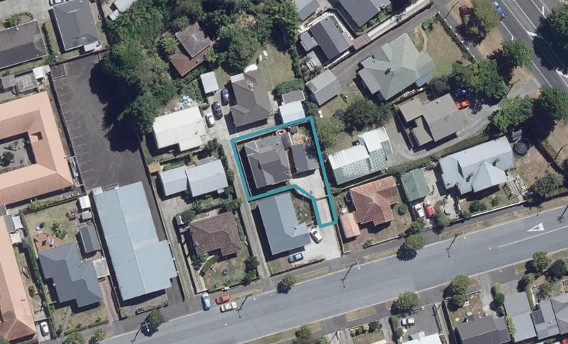 81B Cook Street, Hamilton East, Hamilton - Carousel 1