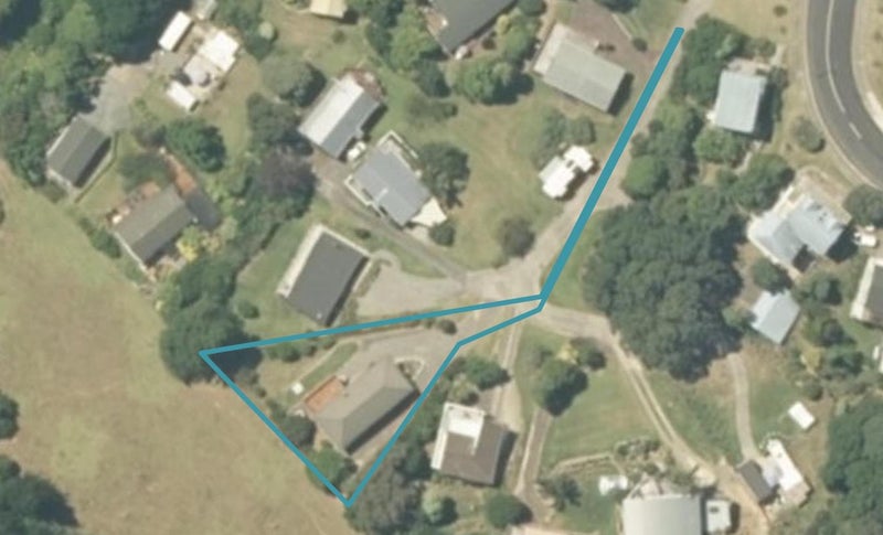 322 Onemana Drive, Onemana, Whangamatā - Carousel 1