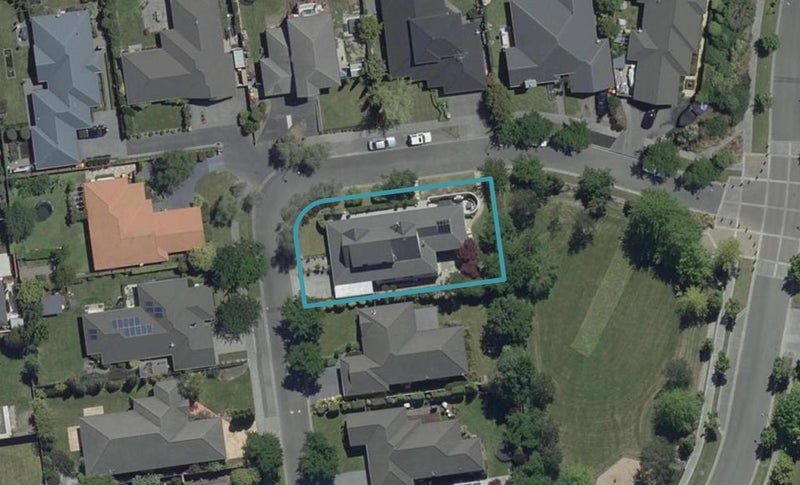9 Parkside Crescent, Northwood, Christchurch - Carousel 1