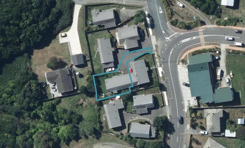 62A Takapuwahia Drive, Takapuwahia, Porirua - Carousel 1