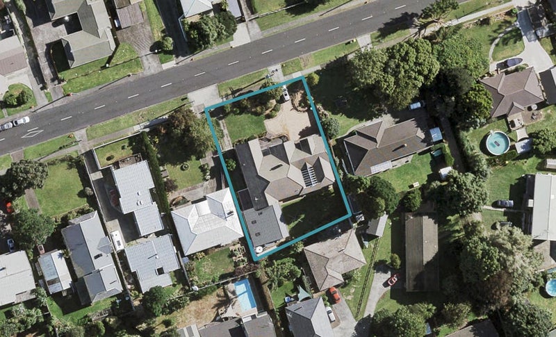 38 Clark Road, Pahurehure, Papakura - Carousel 1