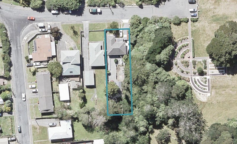 164 Hine Road, Wainuiomata, Lower Hutt - Carousel 1