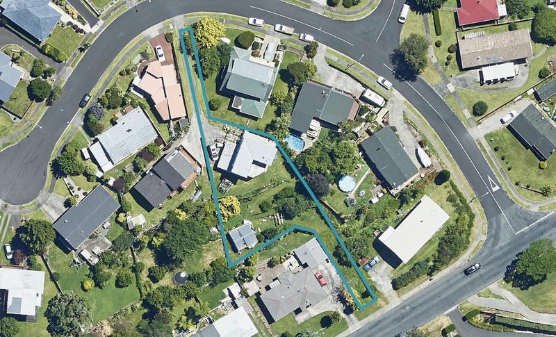 14 Grosmont Terrace, Brookfield, Tauranga - Carousel 1