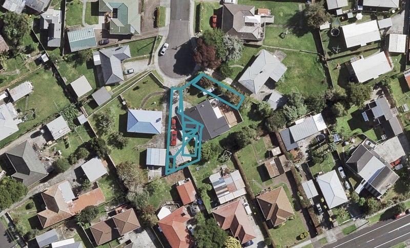 12A Bowen Street, Manurewa East, Auckland - Carousel 1