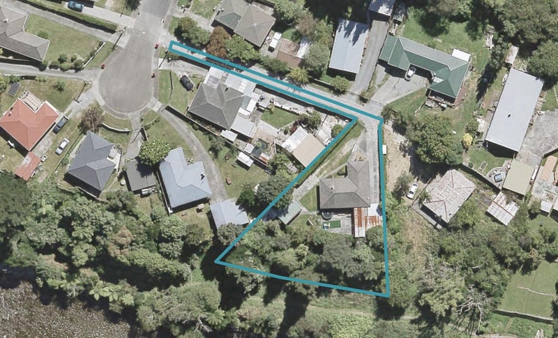 13 Whangakoko Grove, Birchville, Upper Hutt - Carousel 1