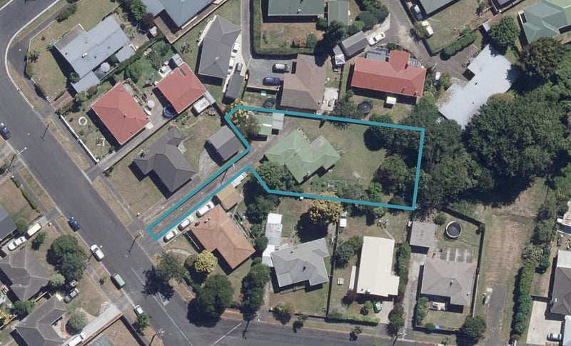 4 Dalesford Street, Silverdale, Hamilton - Carousel 1