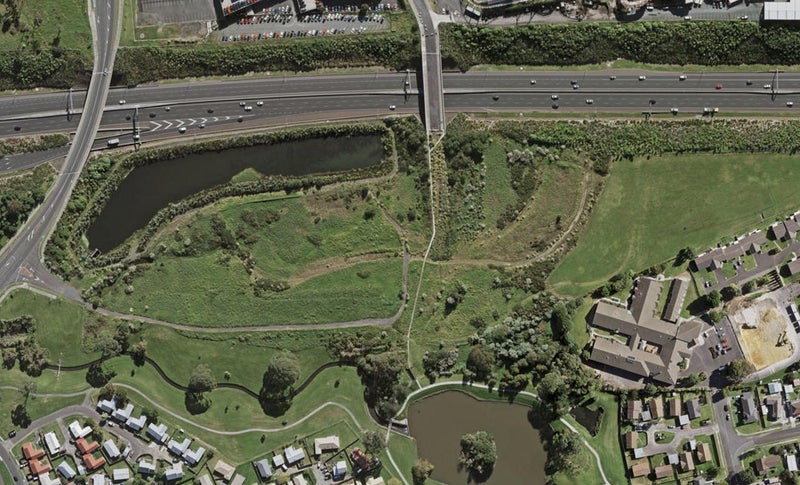 13 Tangai Lane, Manukau, Auckland - Carousel 1