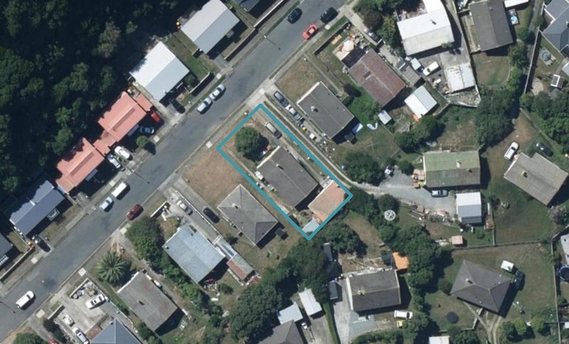 73 Rangituhi Crescent, Takapuwahia, Porirua - Carousel 1