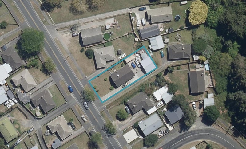 9 Norrie Street, Bader, Hamilton - Carousel 1