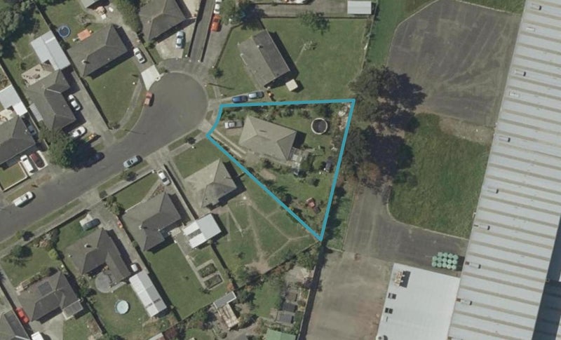 18 Bristol Crescent, Roslyn, Palmerston North - Carousel 1