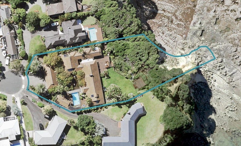 21 Red Bluff Rise, Campbells Bay, Auckland - Carousel 1