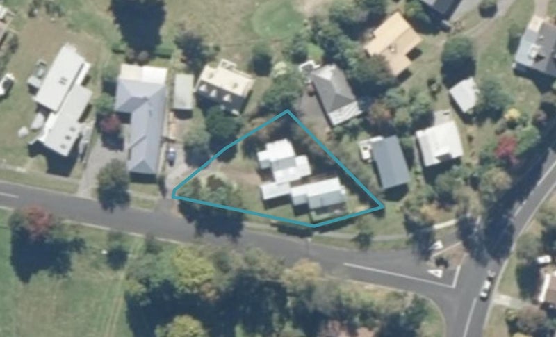 1/60 Kinloch Road, Kinloch, Taupo - Carousel 1