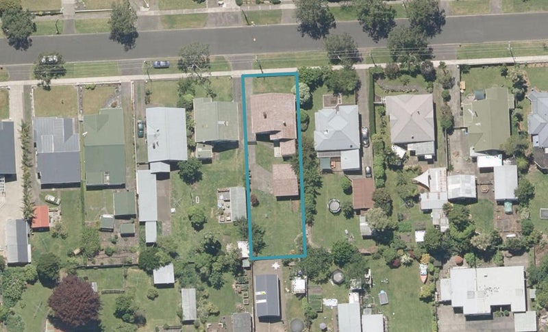 18 Boydfield Street, Whanganui East, Whanganui - Carousel 1