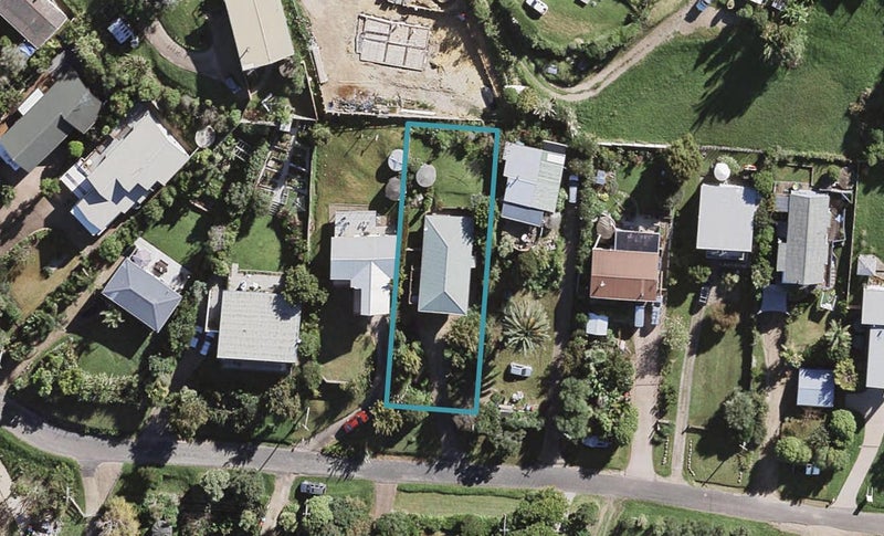 13 Tetley Road, Surfdale, Waiheke Island - Carousel 1