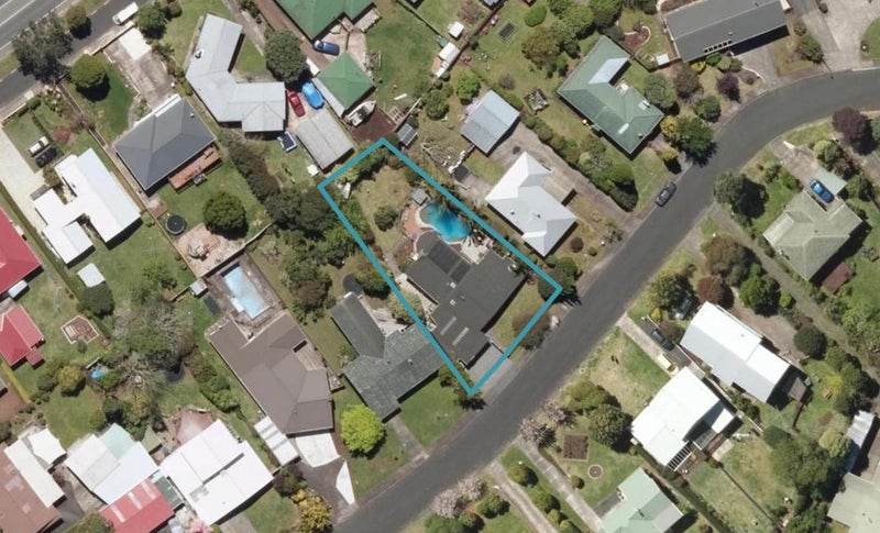 7 Clarkson Crescent, Maunu, Whangarei - Carousel 1