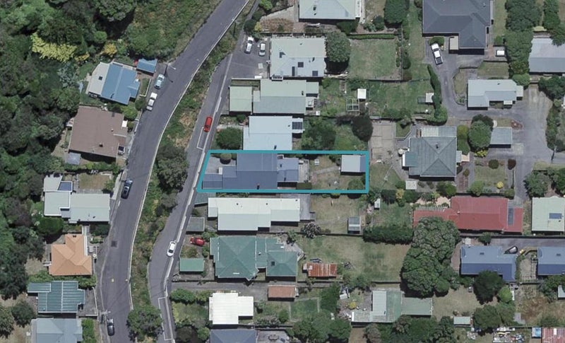171 Sutherland Road, Lyall Bay, Wellington - Carousel 1