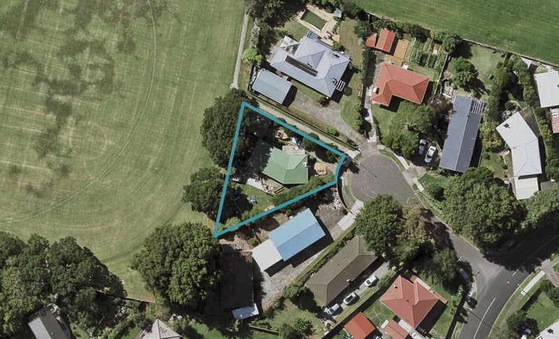 8 Cindy Place, Pakuranga, Auckland - Carousel 1