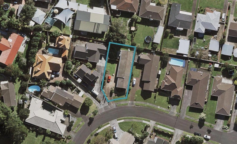 12 Camden Place, Papatoetoe, Auckland - Carousel 1