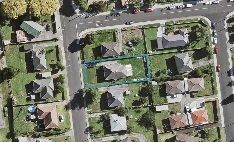 16 Edinburgh Avenue, Rosehill, Papakura - Carousel 1