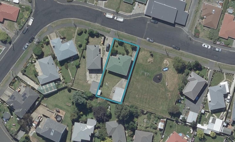26 Gilkison Street, Halfway Bush, Dunedin - Carousel 1