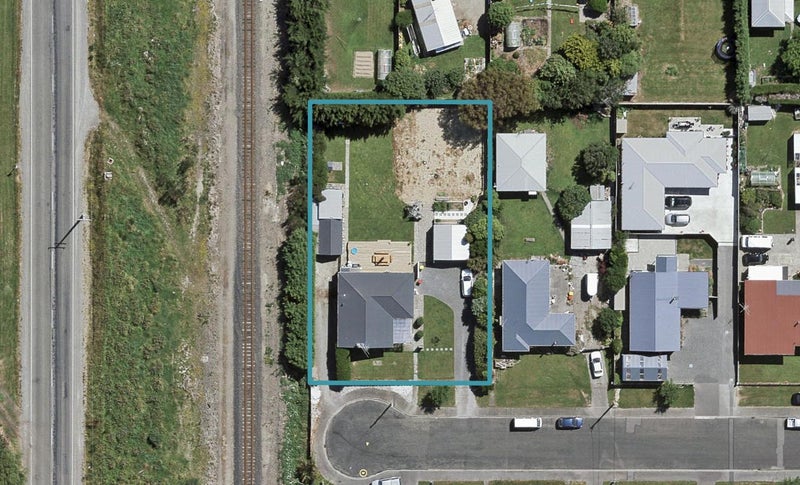 76 Weka Street, Waikiwi, Invercargill - Carousel 1