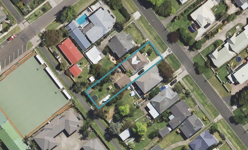 222 Clifford Street, Whataupoko, Gisborne - Carousel 1