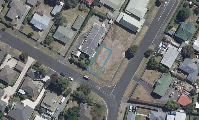 2 Hinau Street, Maeroa, Hamilton - Carousel 1