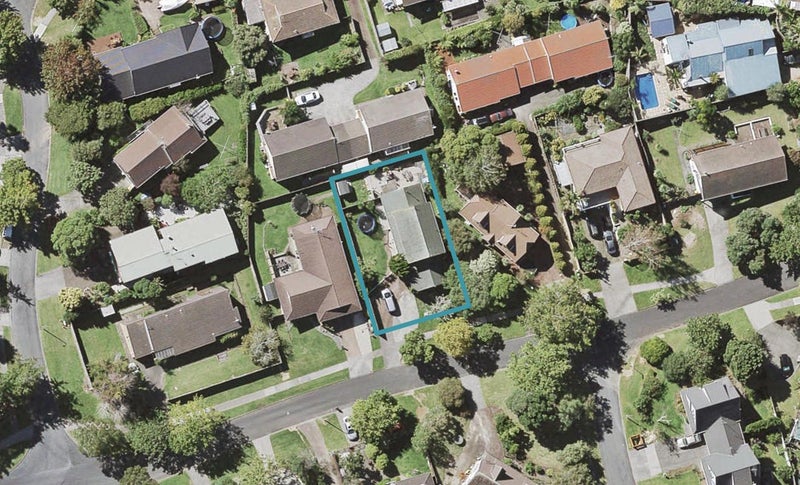62 Kurnell Drive, Botany Downs, Auckland - Carousel 1
