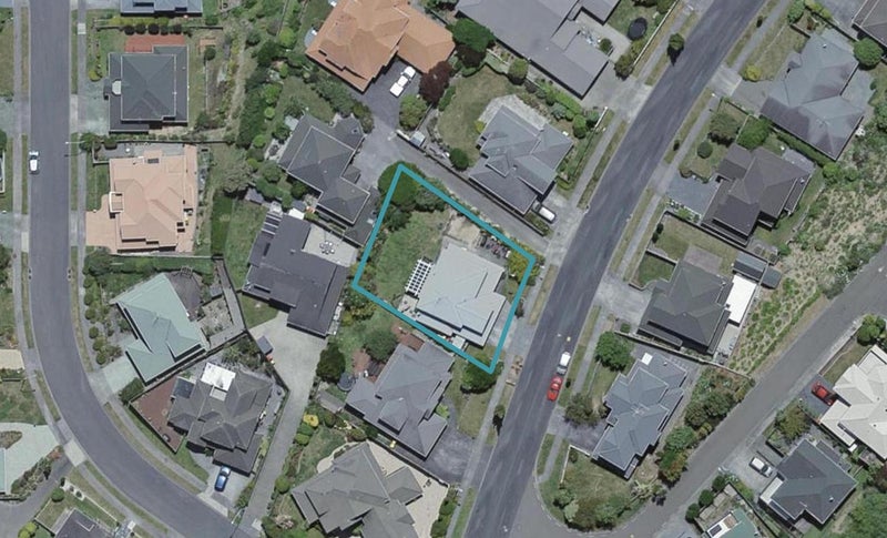 18 Furlong Crescent, Churton Park, Wellington - Carousel 1