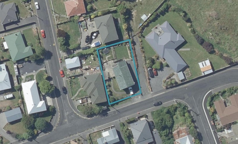 16 Paterson Street, Abbotsford, Dunedin - Carousel 1