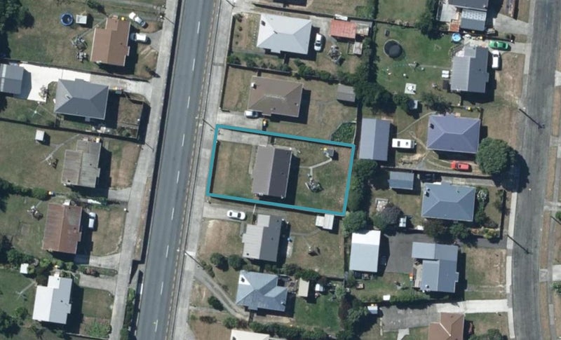 91 Te Pene Avenue, Titahi Bay, Porirua - Carousel 1