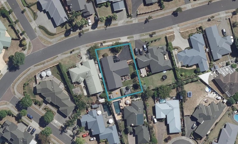 47 Cairns Crescent, Rototuna, Hamilton - Carousel 1