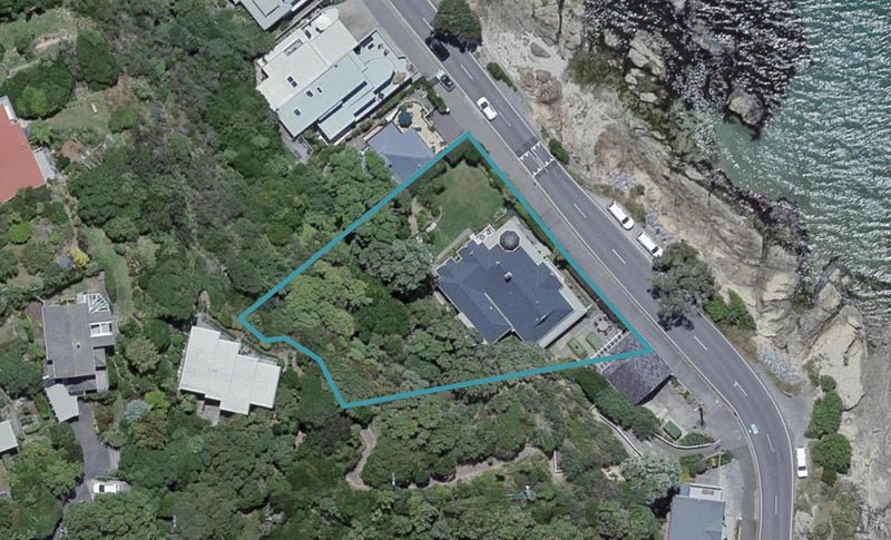 349 Karaka Bay Road, Karaka Bays, Wellington - Carousel 1