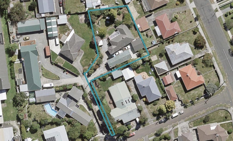 8 Te Puni Grove, Elderslea, Upper Hutt - Carousel 1