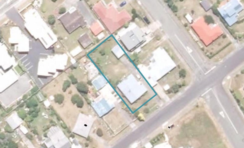 24 Cook Street, Carters Beach, Westport - Carousel 1