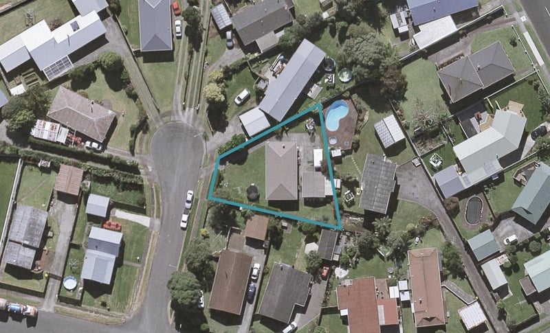 4 Farnham Place, Bell Block, New Plymouth - Carousel 1