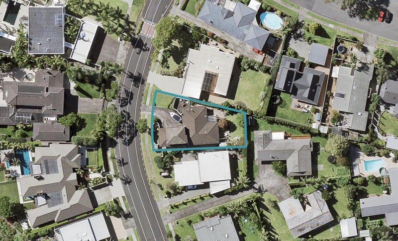114 Fisher Parade, Sunnyhills, Auckland - Carousel 1