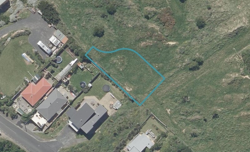 9 Sunset Terrace, Ocean Grove, Dunedin - Carousel 1
