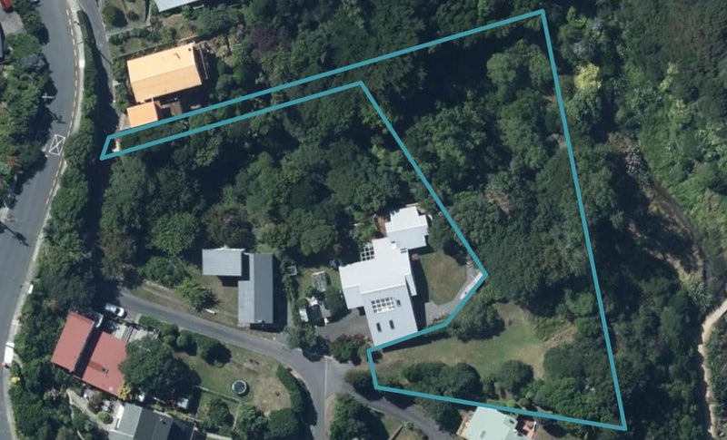 66 Mana View Road, Paremata, Porirua - Carousel 1