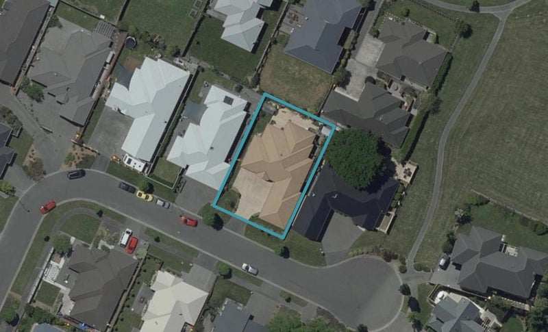 23 Cunneen Place, Aidanfield, Christchurch - Carousel 1