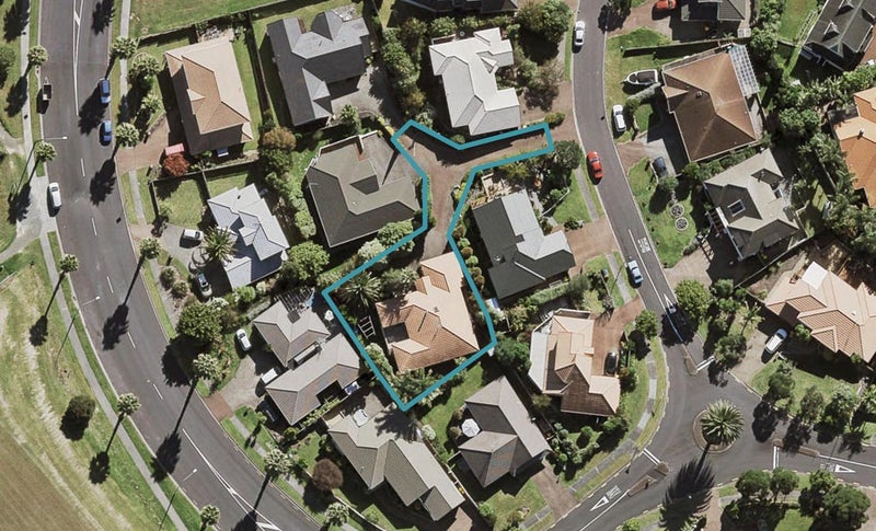 6 Tyrico Close, Unsworth Heights, Auckland - Carousel 1