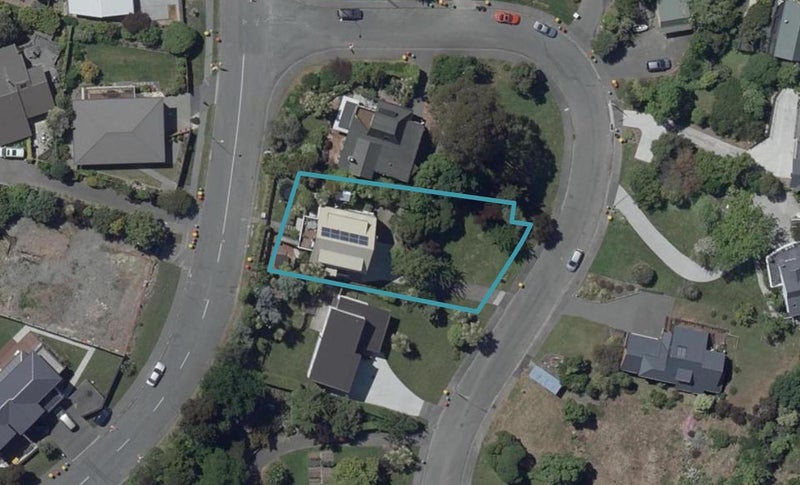 51 Cannon Hill Crescent, Mount Pleasant, Christchurch - Carousel 1