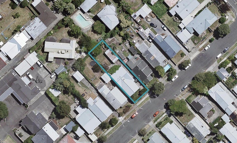 8 Campaign Street, Napier South, Napier - Carousel 1