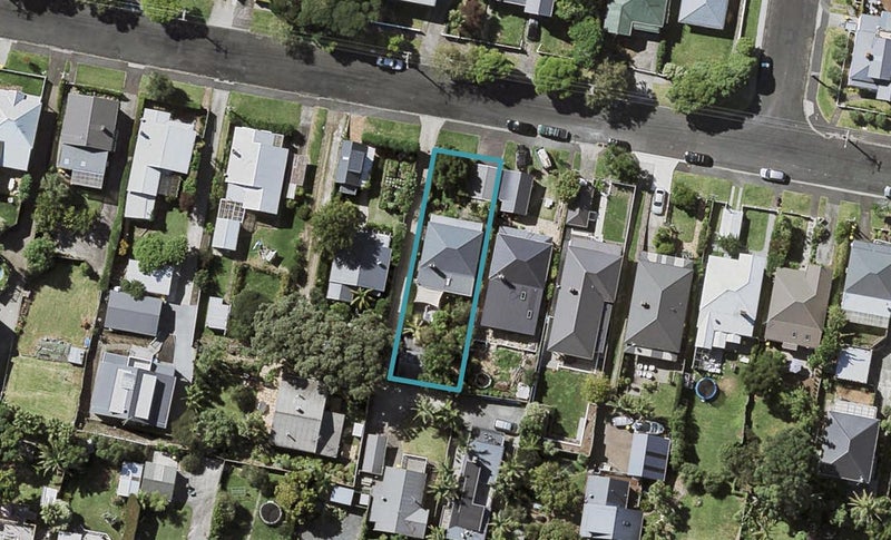 23 Rutland Road, Stanley Point, Auckland - Carousel 1