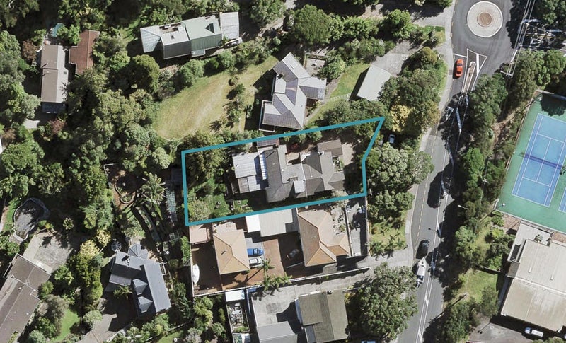 1/267 Titirangi Road, Titirangi, Auckland - Carousel 1